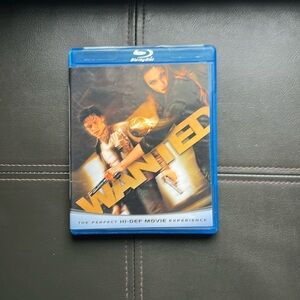 Wanted Movie Angelina Jolie Action Two Discs Blu-Ray Digital